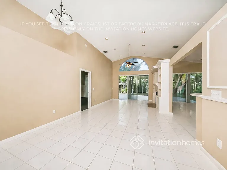 7699 Thornlee Dr — Photo 5
