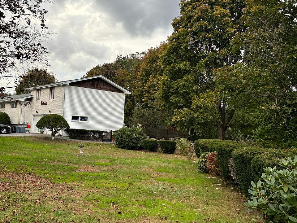 1st image of 14 Zito Dr