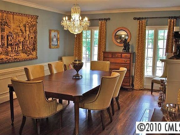 3rd image of 4531 Parview Dr