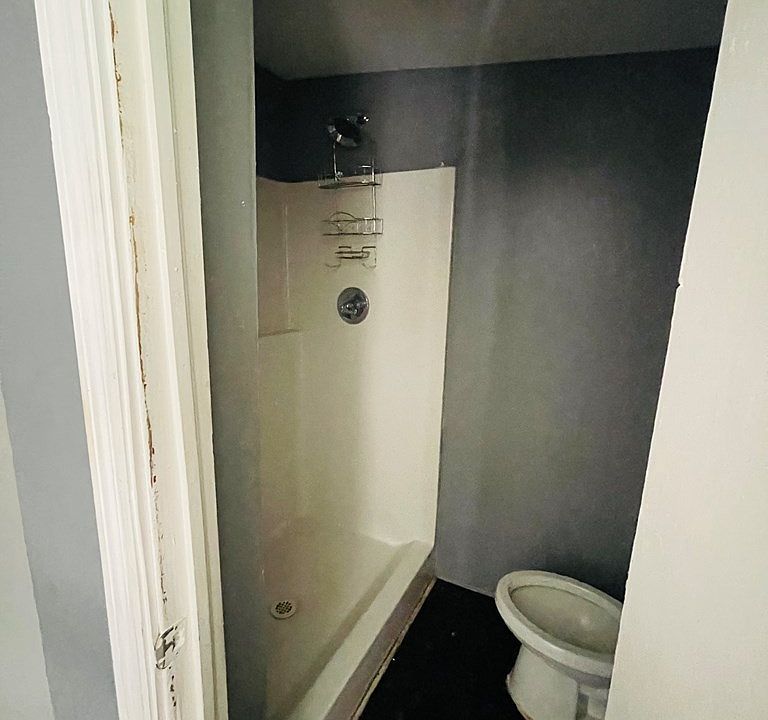 2nd image of 39 Mathews St