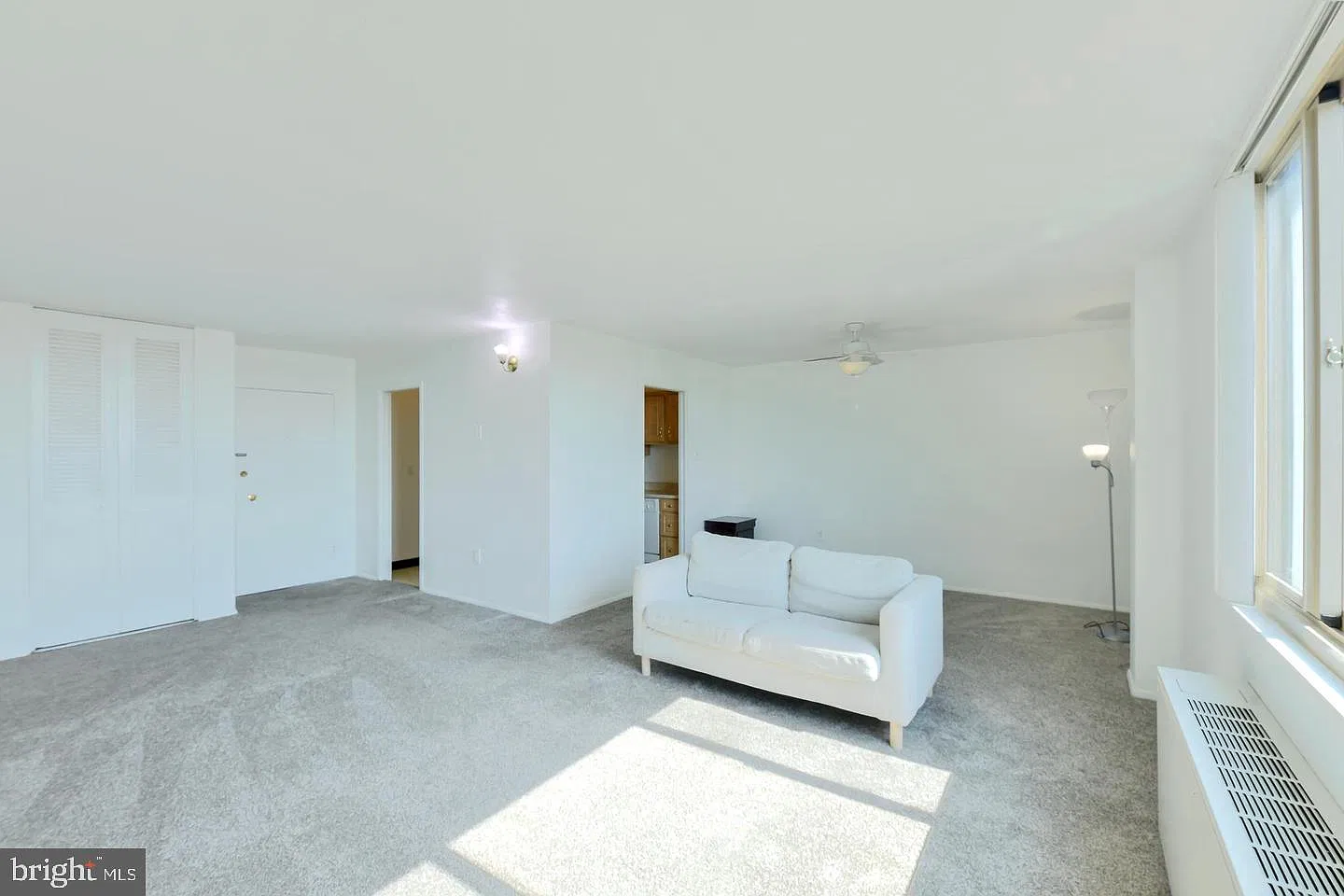 1 bed, 1.0 bath, 829 sqft, $1,950 — Photo 4