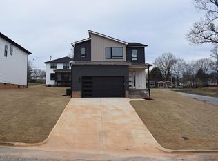 123 Jackson St, Greer, SC 29650