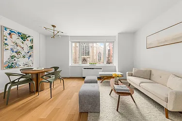 Arcadia at 408 East 79th Street in Lenox Hill : Sales