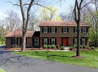 966 Chapel Oaks Rd, Saint Louis, MO 63131