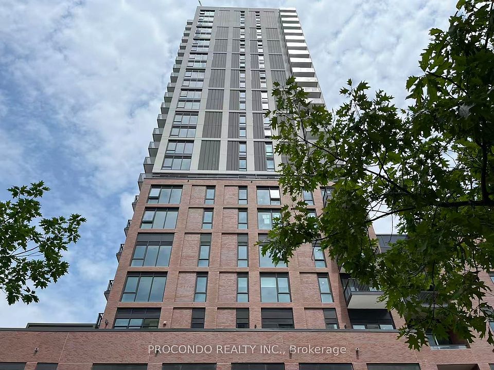 1st image of 10 Oak St #2010