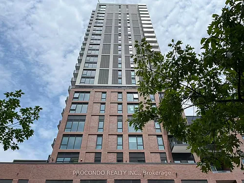 10 Oak St Photo 1