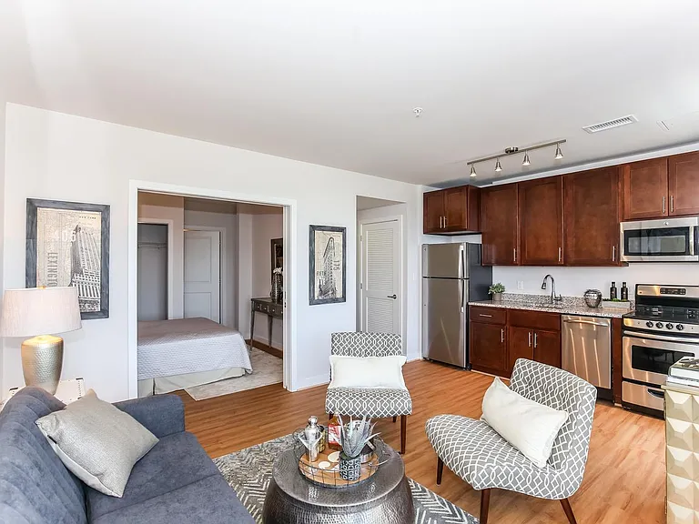 1600 Pennsylvania Ave SE Apartments — Photo 5