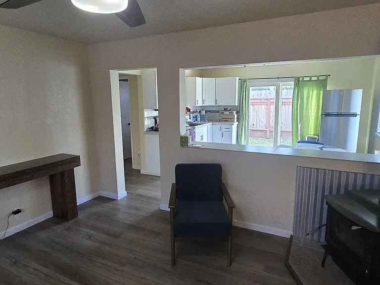 505 West St — Photo 2