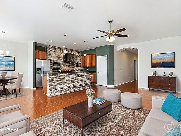 5th image of 1209 Wild Daisy Dr