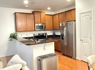 8 Mulberry Ct, Durham, NC 27713