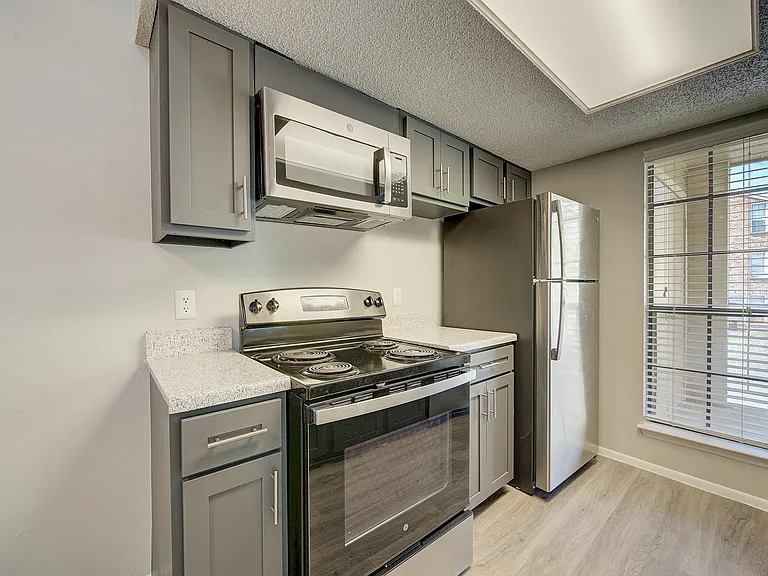 Hidden Oaks Apartments — Photo 55