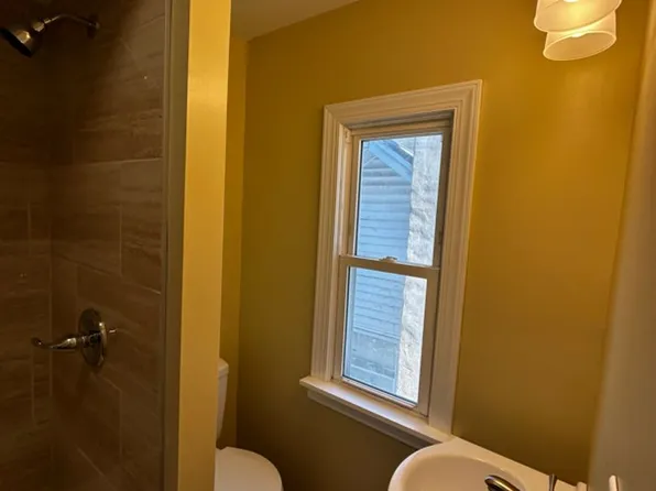 49 Fallbrook St, Carbondale, PA 18407
