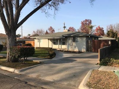 1952 W Garland Ave, Fresno, CA, 93705