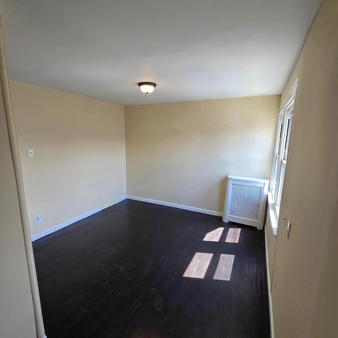 2 bed, 936 sqft, $1,550 — Photo 2