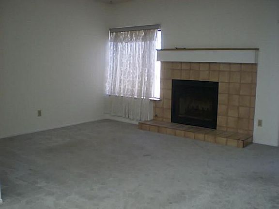 5th image of 8633 Converse Ave