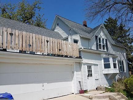 2nd image of 301 Hoff St