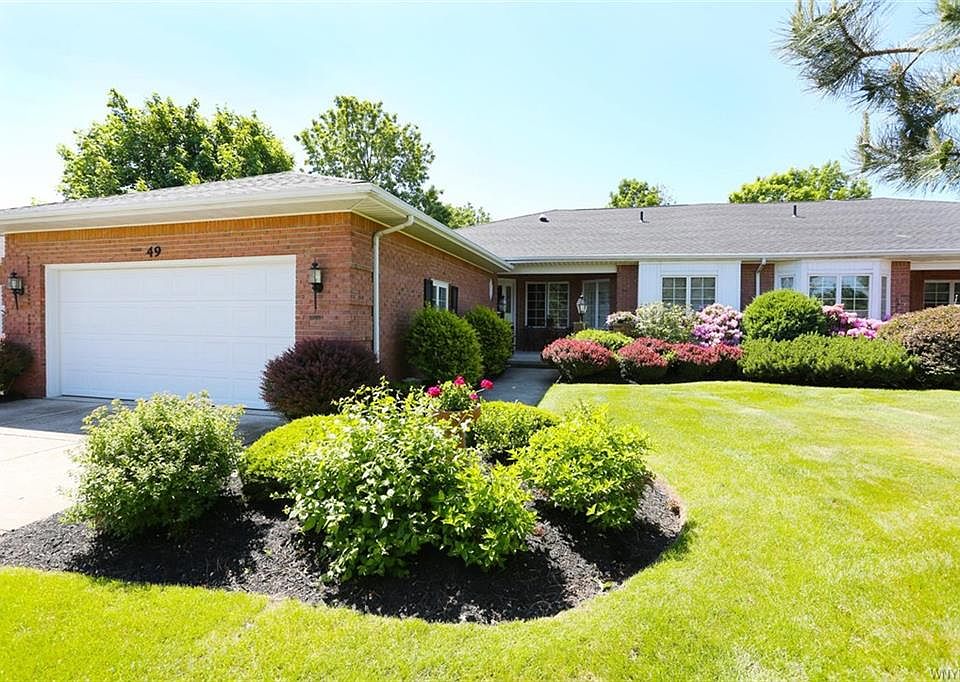 1st image of 49 Hampton Hill Dr