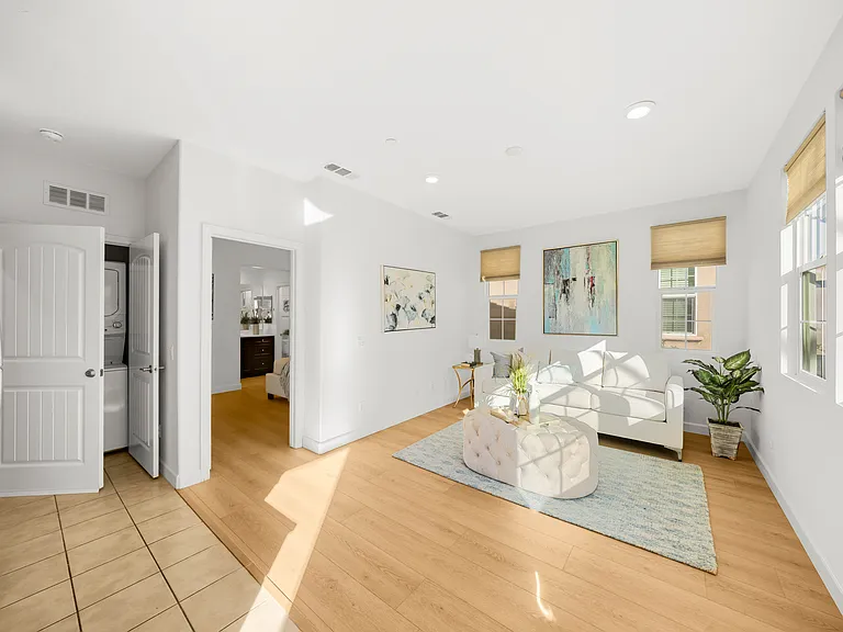 6956 Larochelle Way #B — Photo 4