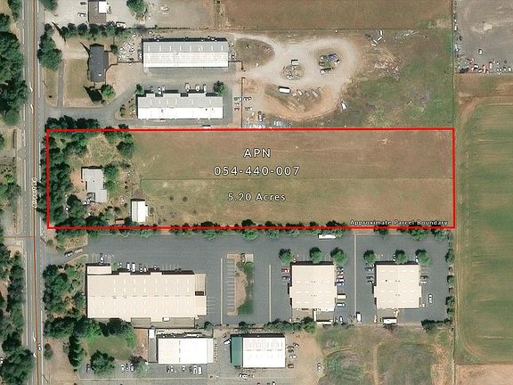 3rd image of 8743 Airport Rd