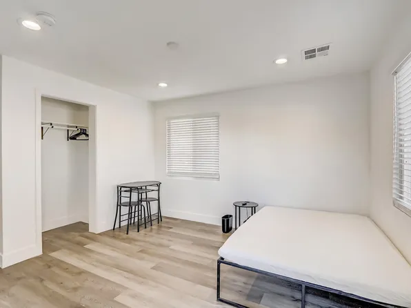 (undisclosed Address), Las Vegas, NV 89104