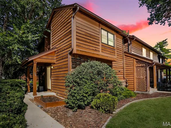 208 Cedar Grove Dr #A, Saint Charles, MO 63304