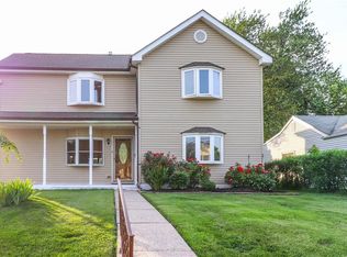 45 Runyon Ave, Edison, NJ 08817