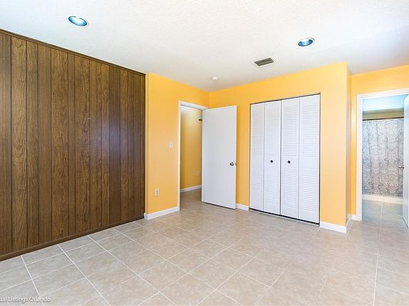 4th image of 842 Sherwood Dr