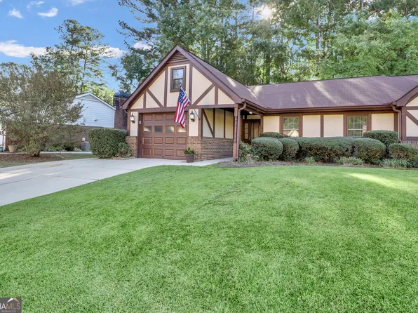 54 Dover Trl, Peachtree City, GA 30269