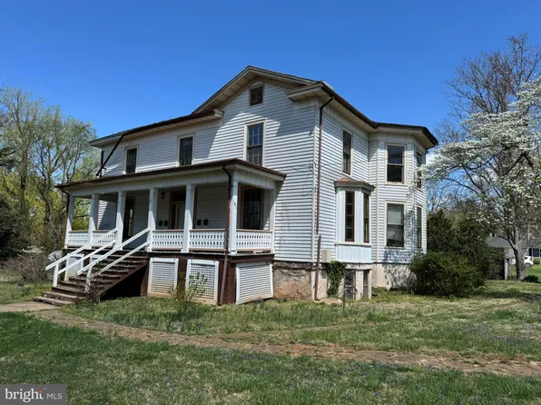181 N Almond St, Orange, VA 22960