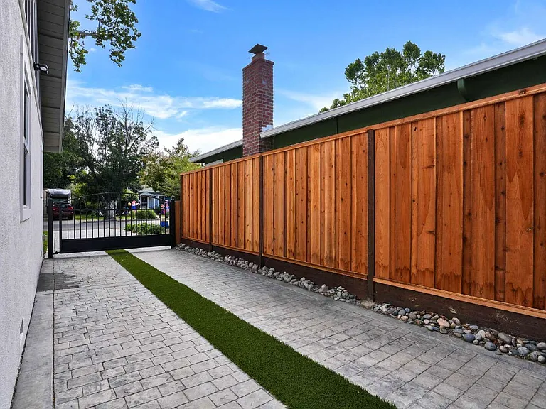 1835 Ellen Ave — Photo 35