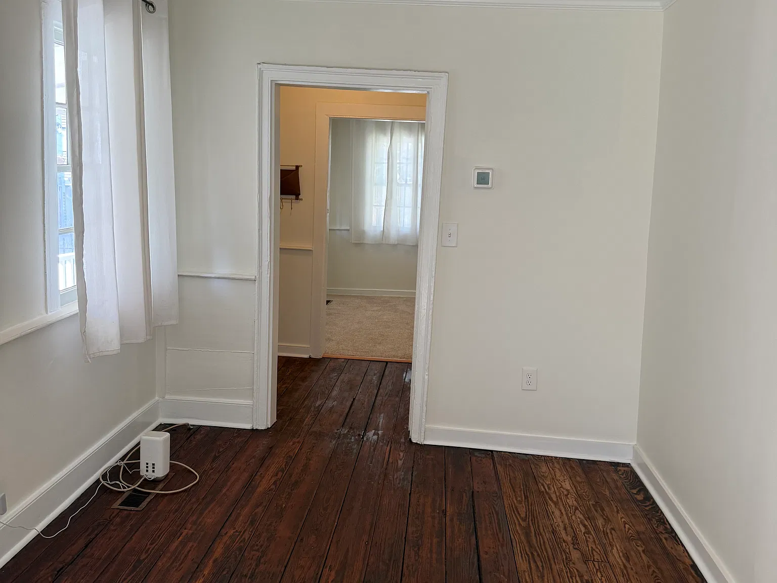 2 bed, 750 sqft, $3,000 — Photo 4