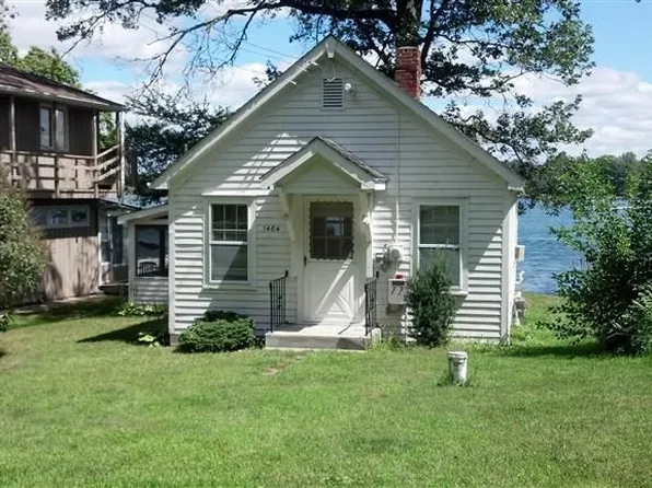 1484 Ridge Rd, Chelsea, MI 48118