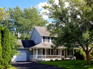 1173 Pine Grove Ave, Gurnee, IL 60031