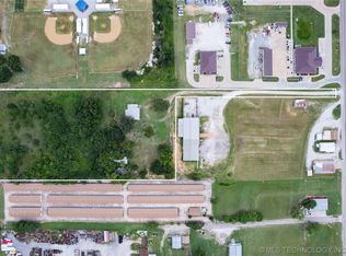 1813 N Broadway Ave, Ada, OK 74820