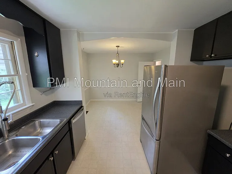 4 Erwin Dr — Photo 14