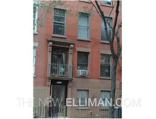 Sold by Douglas Elliman | media 29