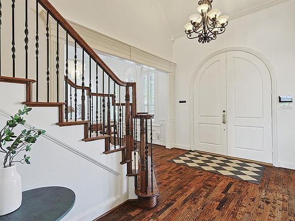 4th image of this home
