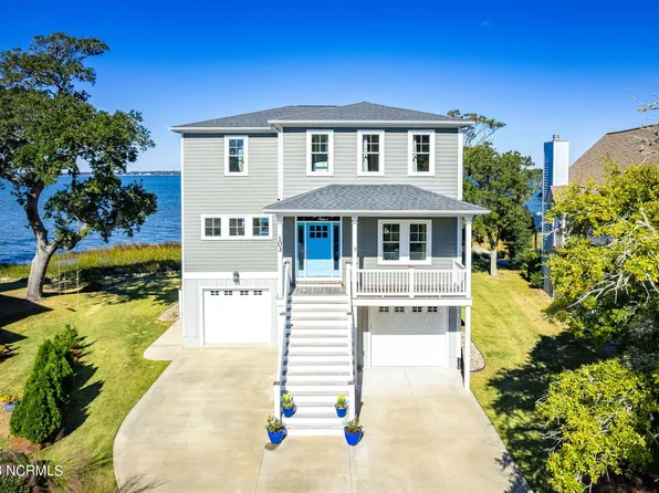 103 Bogue Pines Circle, Pine Knoll Shores, NC 28512