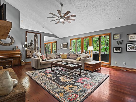 5th image of 2709 Longbranch Rd
