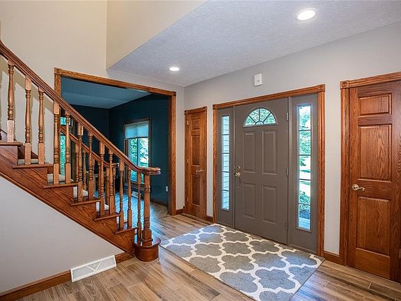 2nd image of 7501 Southampton Dr
