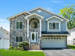 69 Thiem Ave, Rochelle Park Twp., NJ 07662