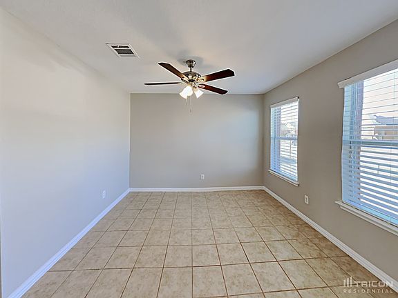 5th image of 212 Christie Ln