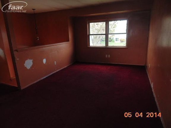 3rd image of 1932 Eckley Ave