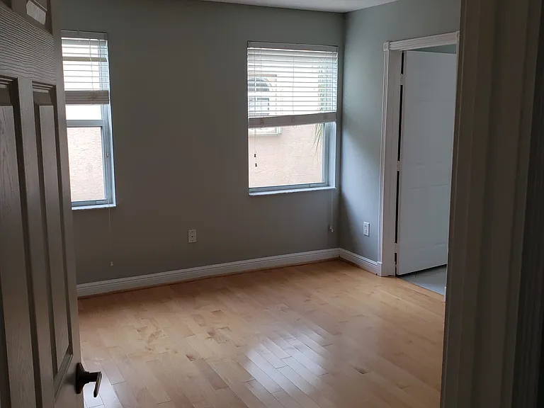833 SW 167th Ave — Photo 28