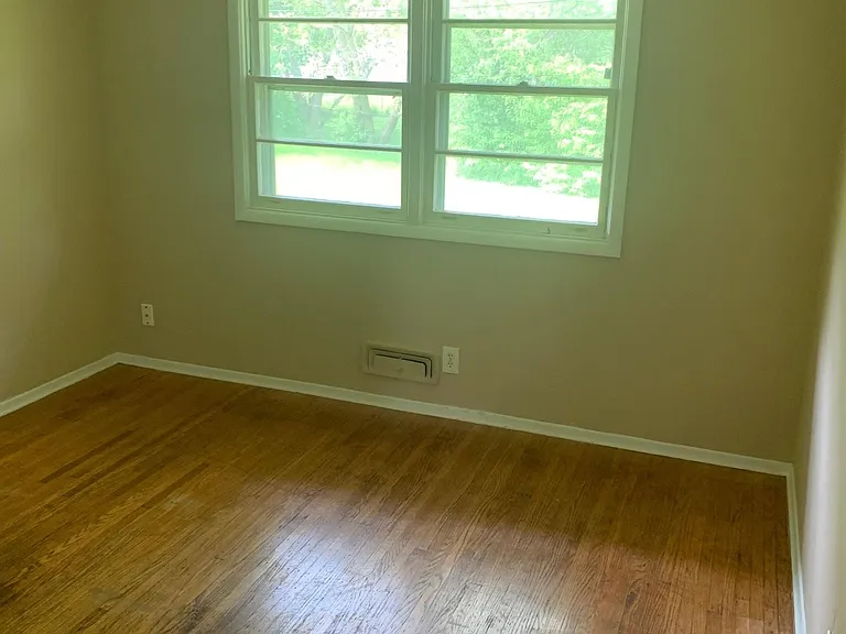 261 Morrow Dr — Photo 7