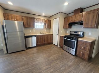 211 E 1st St #10, Converse, IN 46919