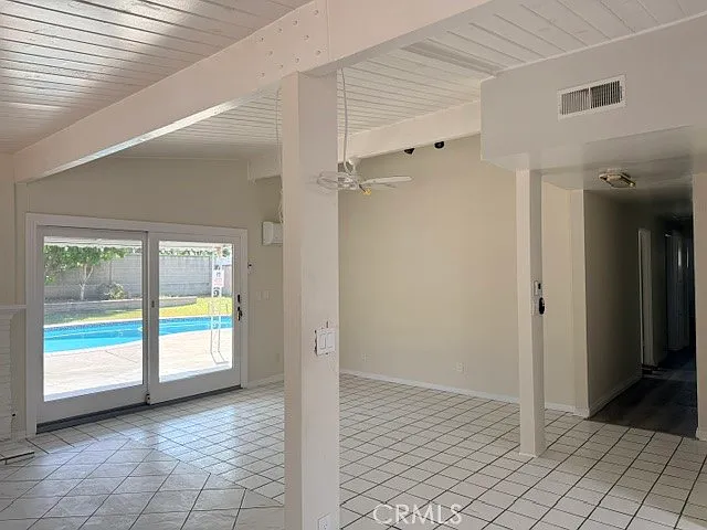 1020 N Mountain View Pl — Photo 8