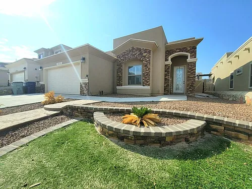 7852 Enchanted View Dr Photo 1