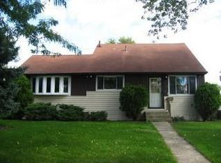 836 McClain Rd, Grandview, OH 43212