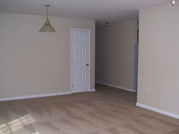 3rd image of 125 Red Hawk Dr